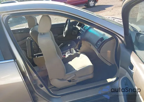 2004 Honda Accord 2.4 Lx from USA, damaged, VIN 1HGCM563X4A114573